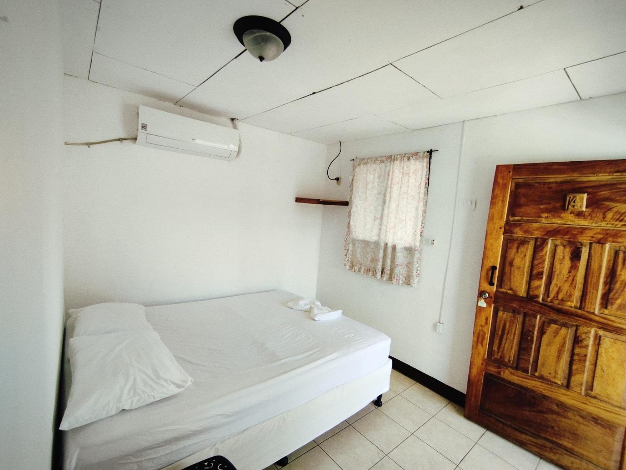 The Landing Hotel And Restaurant مويوجالبا المظهر الخارجي الصورة