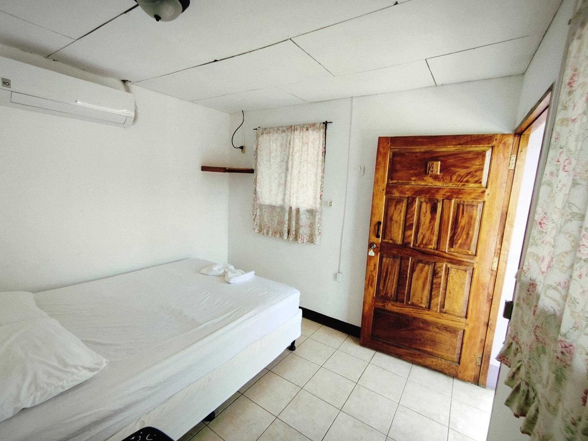 The Landing Hotel And Restaurant مويوجالبا المظهر الخارجي الصورة